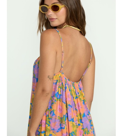 Billabong Sandy Cove Maxi Dress - Picture 2 of 10